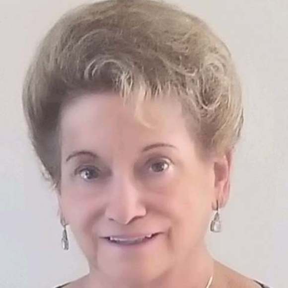 Meet your Posher, Sharon - Picture 1 of 1